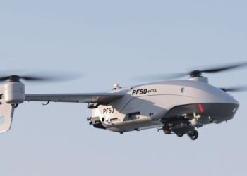 Drone eVTOL P550 de l'armée américaine en vol.