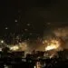 Drones russes bombardant des villes ukrainiennes la nuit.